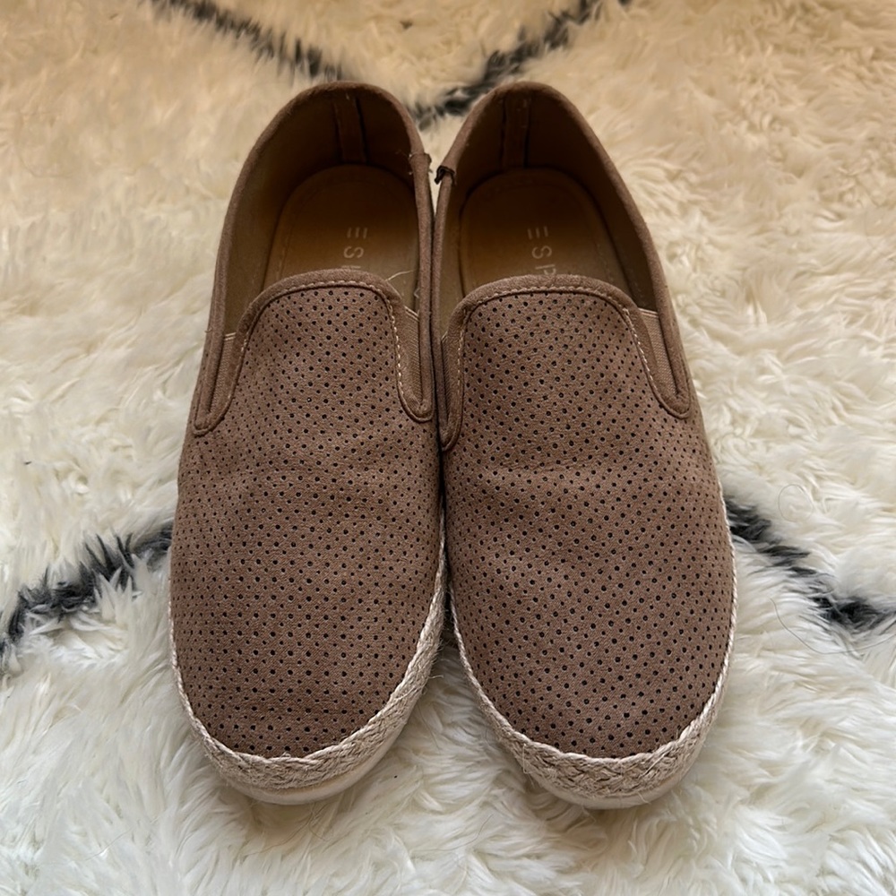 Esprit flats